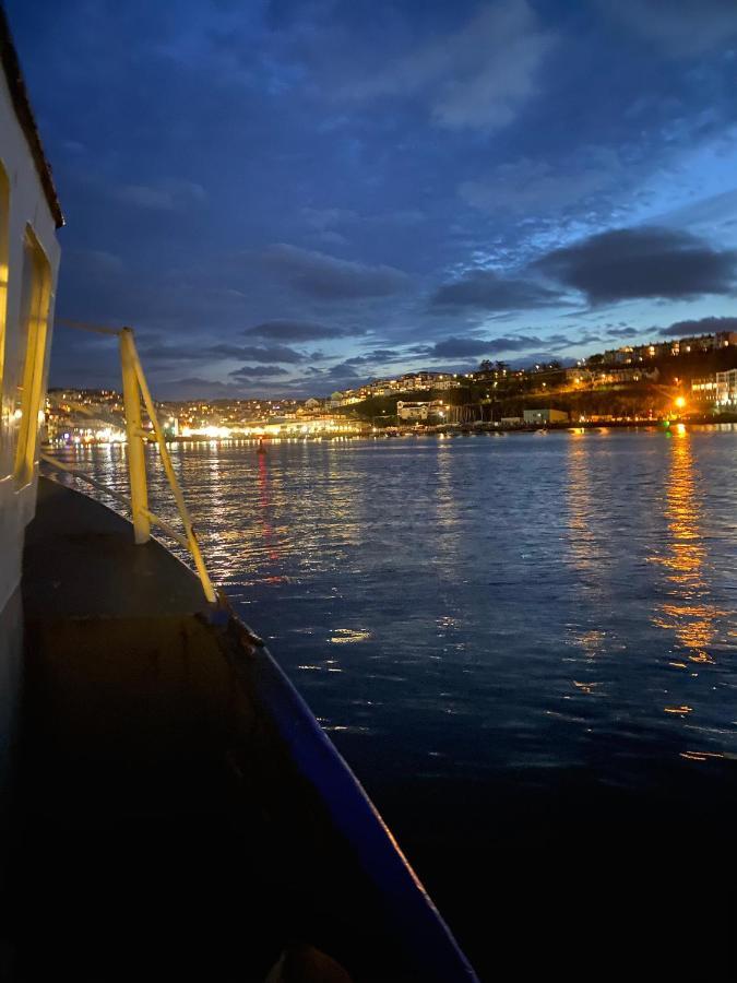 Lobster Pot Apartment With Stunning Harbour And Sea Views And Free Parking For One Car & Pet Friendly Paraná Exterior foto